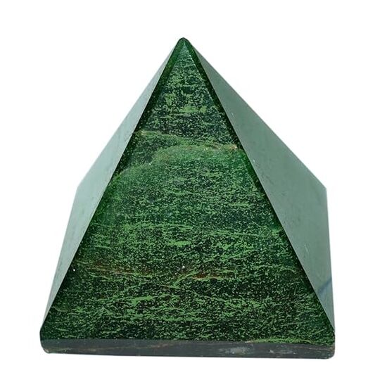 Green Aventurine Crystal Stone Pyramid by tarotyoga.in